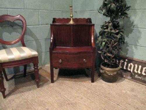 fig 1. ANTIQUE GEORGIAN REGENCY MAHOGANY BEDSIDE CABINET C1800