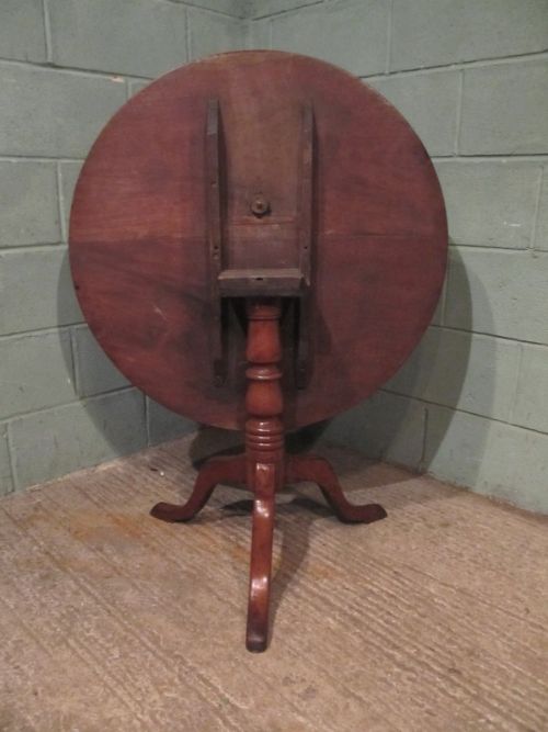 fig 2. ANTIQUE 18TH CENTURY GEORGIAN MAHOGANY TILT TOP TABLE C1780