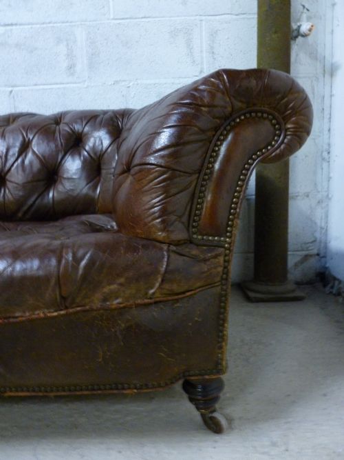 fig 2. ORIGINAL ANTIQUE VICTORIAN CHESNUT BROWN LEATHER CHESTERFIELD BUTTON BACK 3 SEATER SOFA C1865