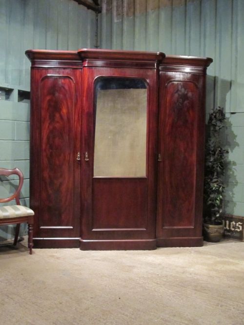 Antique Victorian Mahogany Breakfront Triple Wardrobe Compactum C1880
