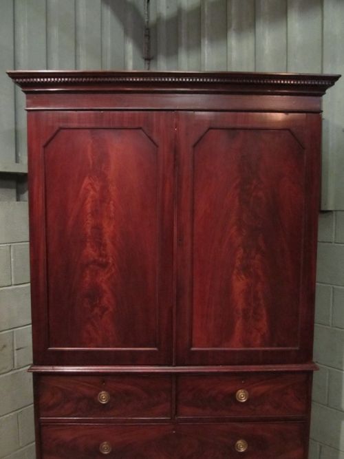 fig 2. ANTIQUE RGENCY MAHOGANY LINEN PRESS C1820