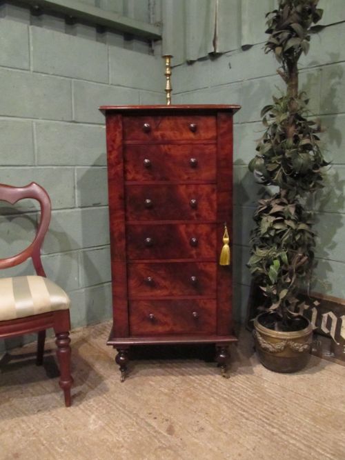 fig 1. ANTIQUE 19TH CENTURY FLAMeD MAHOGANY WELLINGTON CHEST C1860