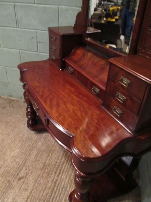 fig 2. ANTIQUE VICTORIAN MAHOGANY DUCHESSE DRESSING TABLE C1880