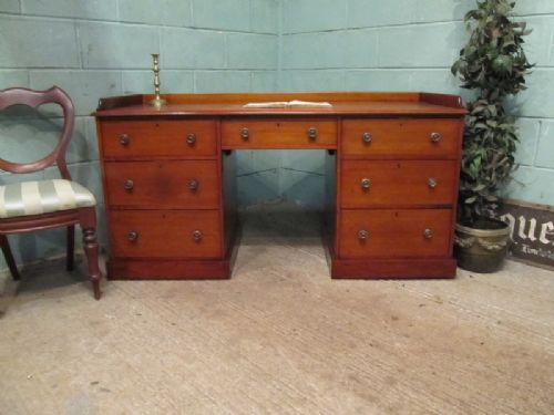 Antique Late Victorian Mahogany Twin Pedestal Desk