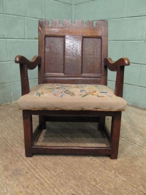 fig 2. ANTIQUE EARLY 18TH CENTURY SMALL JOINED OAK ARMCHAIR C1720
