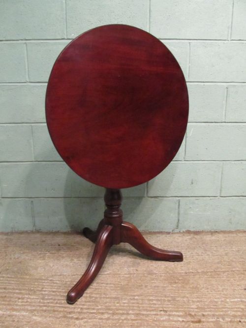 Antique Victorian Mahogany Tilt Top Tripod Table C1860