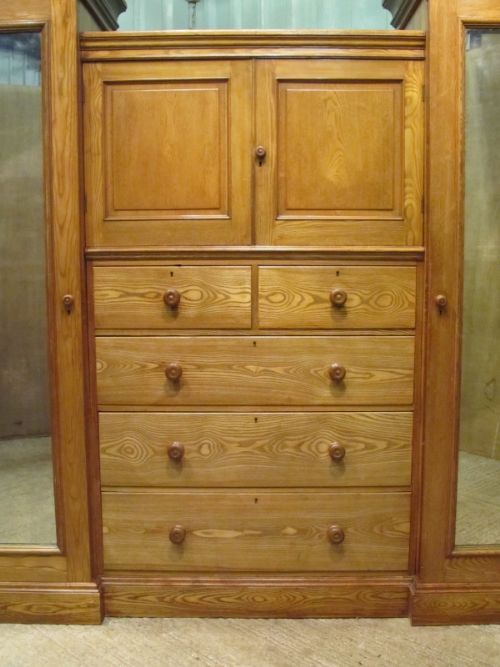 fig 1. ANTIQUE VICTORIAN ASH SENTRY BOX WARDROBE COMPACTUM C1880