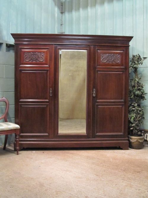 Antique Edwardian Walnut Triple Wardrobe Compactum C1900