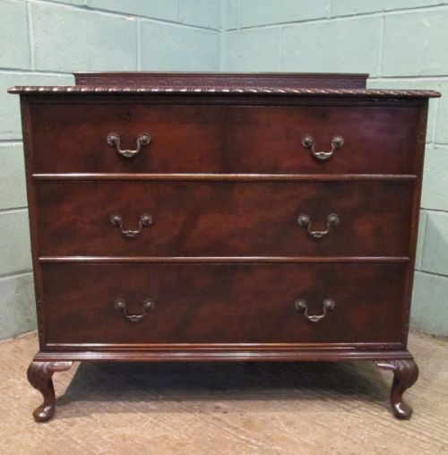 fig 4. ANTIQUE EDWARDIAN MAHOGANY BEDROOM SUITE BY WARING & GILLOW C1910