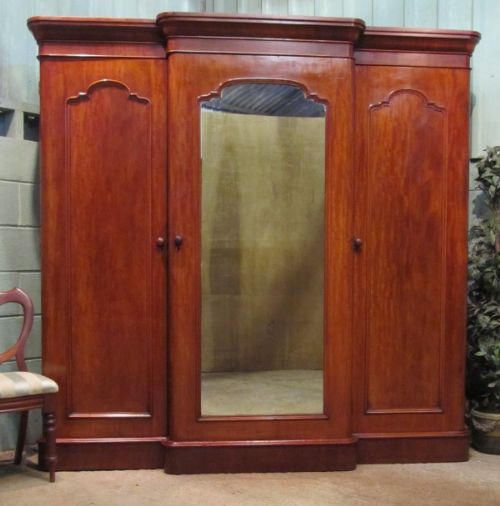 Antique Victorian Mahogany Breakfront Triple Wardrobe Compactum C1880