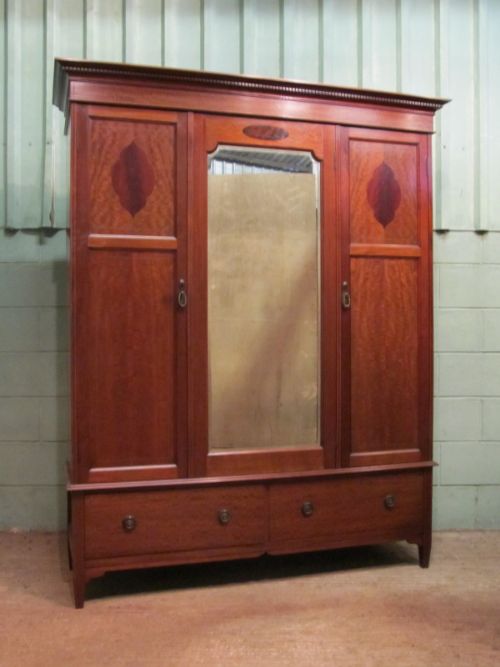 fig 1. ANTIQUE EDWARDIAN MAHOGANY INLAID THREE PIECE BEDROOM SUITE C1900