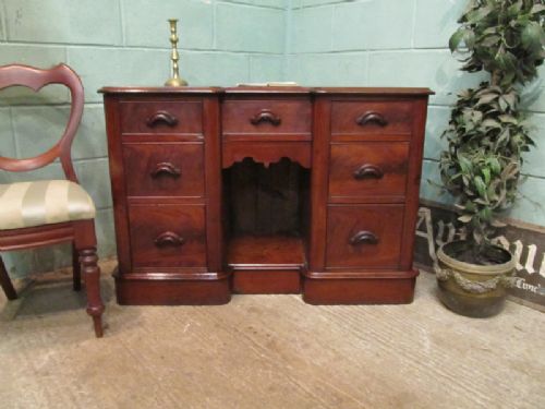 fig 1. ANTIQUE VICTORIAN MAHOGANY PEDASTAL KNEEHOLE DESK C1880