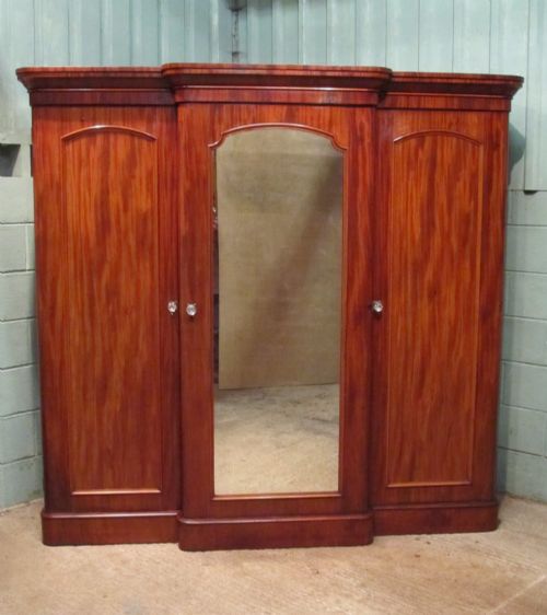 fig 1. ANTIQUE VICTORIAN MAHOGANY BREAKFRONT TRIPLE WARDROBE C1880