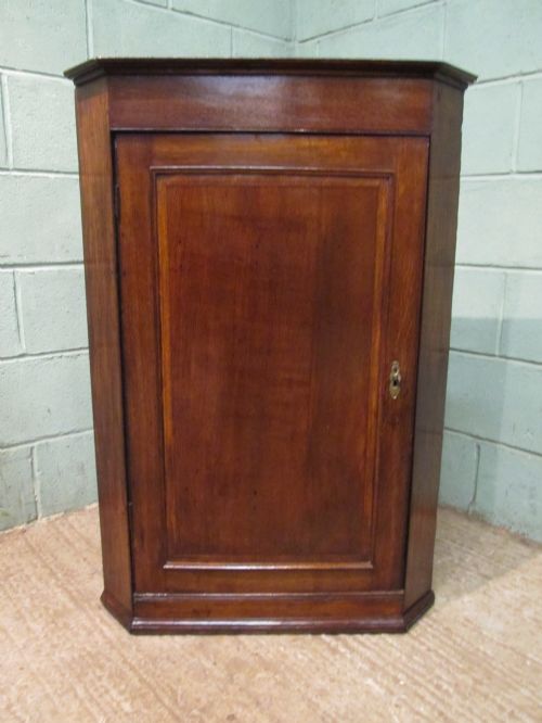 Antique 18th Century Georgian Oak Hanging Corner Cabinet C1780