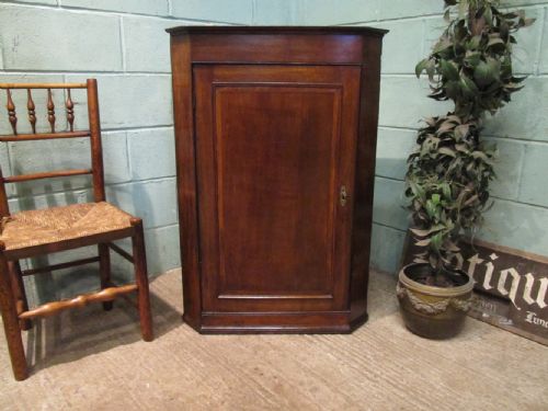 fig 1. ANTIQUE 18TH CENTURY GEORGIAN OAK HANGING CORNER CABINET C1780