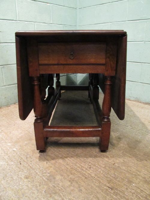 fig 1. ANTIQUE EARLY GEORGIAN OAK GATE LEG DROP LEAF DINING TABLE SEATS 8 C1730