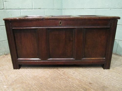 fig 1. ANTIQUE EARLY 18TH CENTURY OAK COFFER C1720