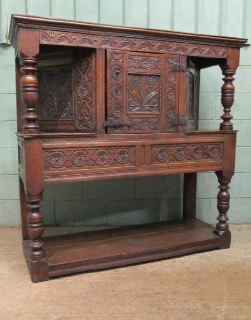 fig 1. ANTIQUE LATE 18TH CENTURY CARVED JOINED OAK LIVERY CUPBOARD C1790