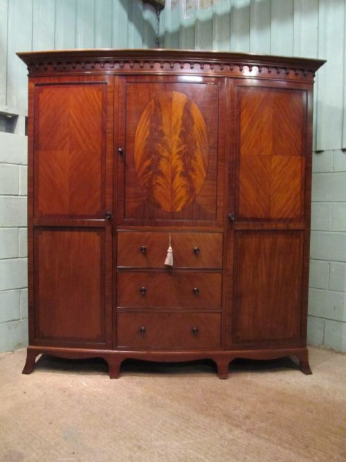 fig 1. ANTIQUE EDWARDIAN CHIPPENDALE MAHOGANY BOW FRONT TRIPLE WARDROBE COMPACTUM C1900
