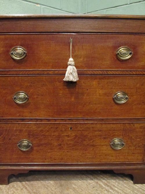 fig 2. ANTIQUE 18TH CENTURY PERIOD OAK SMALL CHEST OF DRAWERS C1780