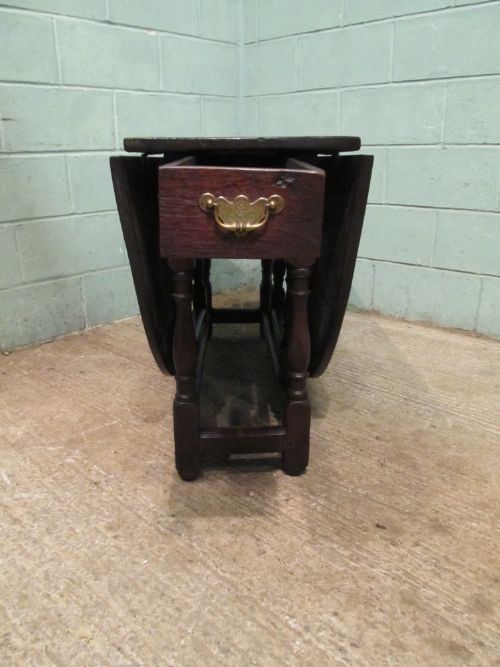 fig 2. ANTIQUE EARLY 18TH CENTURY PERIOD JOINED OAK GATE LEG TABLE C1720