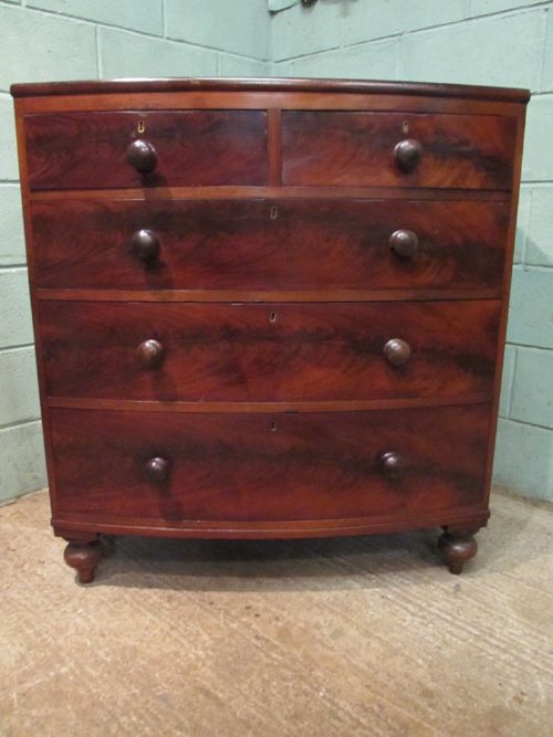 fig 1. ANTIQUE VICTORIAN FLAMED MAHOGANY BOW FRONT CHEST OF DRAWERS C1880