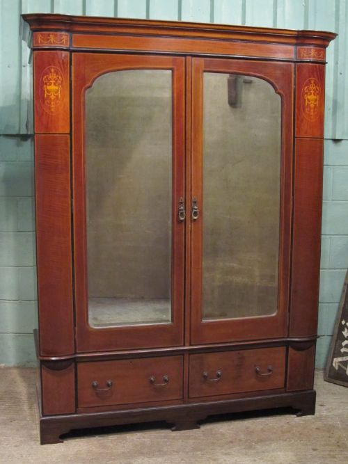 fig 2. ANTIQUE EDWARDIAN MAHOGANY 3 PIECE BEDROOM SUITE WARDROBE,DRESSING TABLE,WASHSTAND C1900