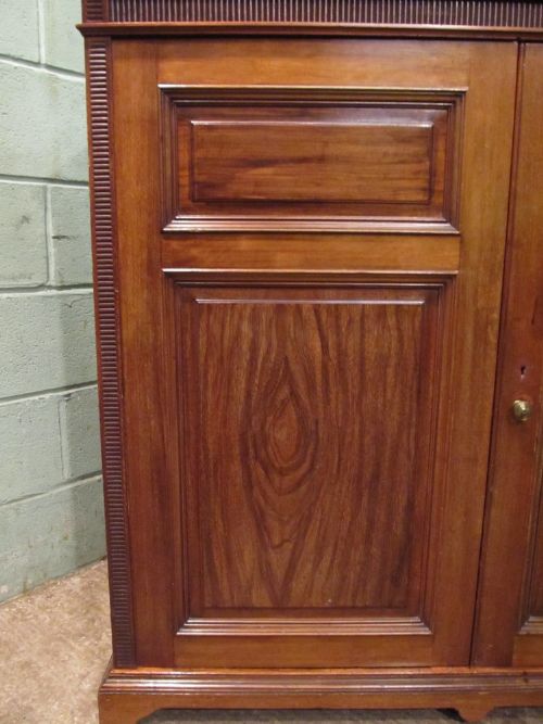 fig 1. ANTIQUE EDWARDIAN MAHOGANY LINEN CUPBOARD C1900