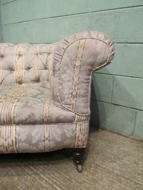 fig 1. ANTIQUE VICTORIAN CHESTERFIELD SOFA C1880