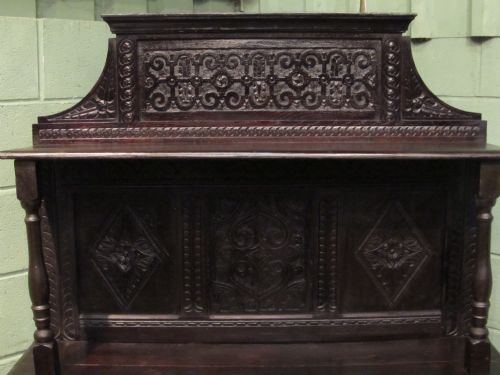 fig 2. ANTIQUE 18TH CENTURY PERIOD CARVED OAK CUPBOARD C1780