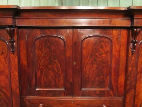 fig 2. ANTIQUE VICTORIAN FLAMED MAHOGANY BREAKFRONT TRIPLE WARDROBE COMPACTUM C1860