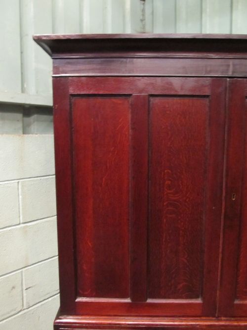 fig 2. ANTIQUE 18TH CENTURY GEORGIAN OAK LINEN CLOTHES PRESS C1760