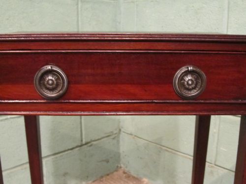 fig 1. ANTIQUE REGENCY MAHOGANY SIDE TABLE C1820