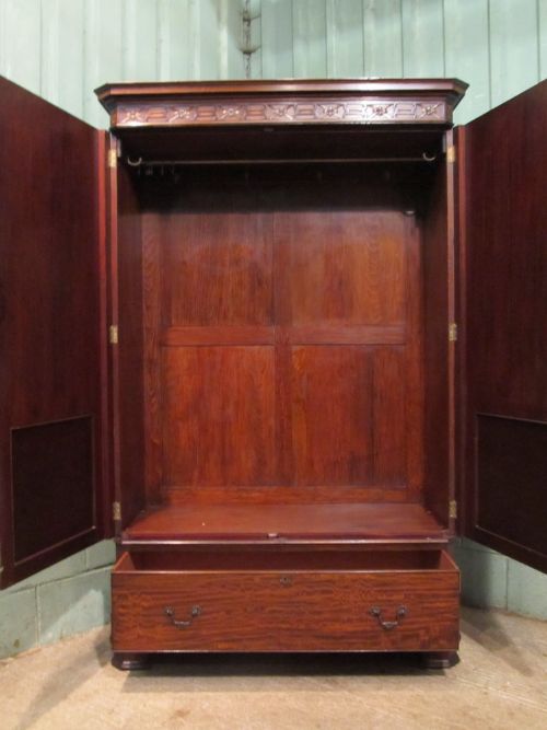 fig 2. ANTIQUE EDWARDIAN FLAMED MAHOGANY CHIPPENDALE DOUBLE WARDROBE C1900