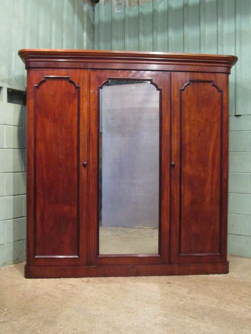 fig 1. ANTIQUE VICTORIAN MAHOGANY TRIPLE WARDROBE COMPACTUM C1880
