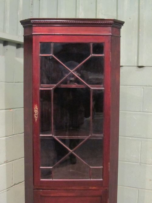 fig 2. ANTIQUE FULL HEIGHT LATE VICTORIAN ASTRAGAL GLAZED MAHOGANY CORNER CABINET C1890