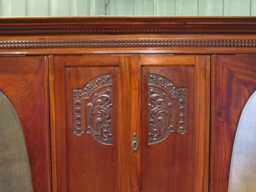 fig 2. ANTIQUE EDWARDIAN TRIPLE MAHOGANY WARDROBE COMPACTUM C1900