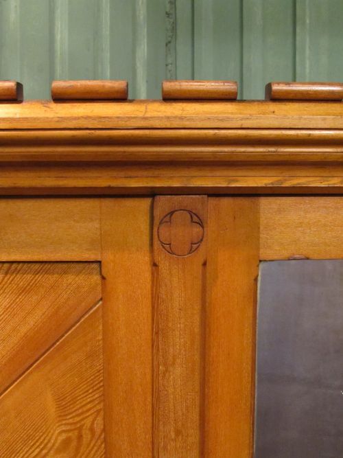 fig 2. ANTIQUE VICTORIAN ASH TRIPLE WARDROBE COMPACTUM C1890