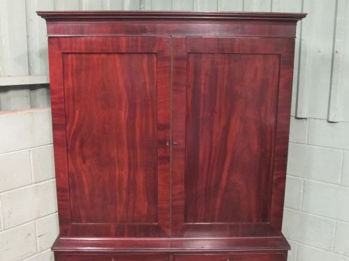 fig 2. ANTIQUE REGENCY MAHOGANY CLOTHES PRESS WARDROBE C1820