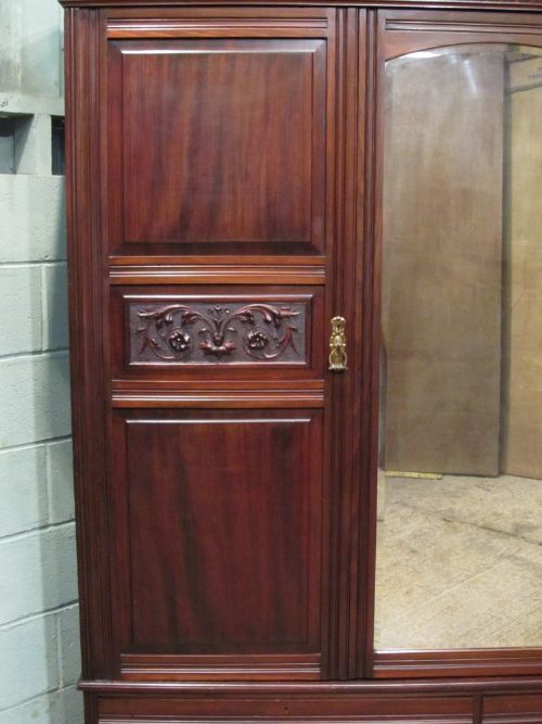 fig 1. ANTIQUE EDWARDIAN MAHOGANY TRIPLE WARDROBE C1900