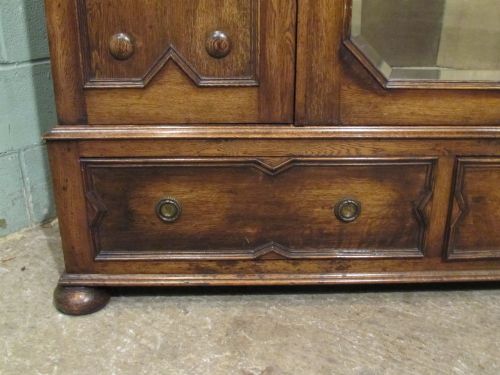 fig 1. ANTIQUE EDWARDIAN SMALL OAK TRIPLE WARDROBE C1900