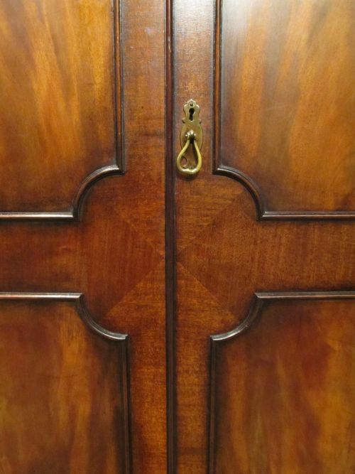 fig 2. ANTIQUE EDWARDIAN FLAMED MAHOGANY DOUBLE WARDROBE C1900