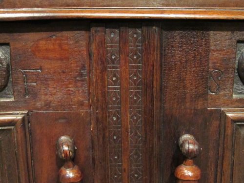 fig 2. ANTIQUE LATE 18TH CENTURY PERIOD OAK CARVED COURT CUPBOARD WITH SECRET COMPARTMENT C1790
