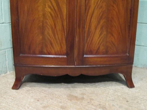 fig 2. ANTIQUE EDWARDIAN MAHOGANY BOW FRONT DOUBLE WARDROBE C1900