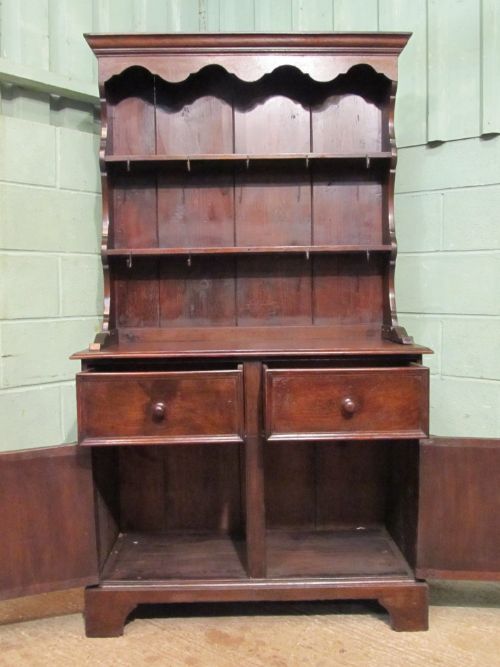 fig 3. ANTIQUE SMALL VICTORIAN COUNTRY OAK DRESSER C1880