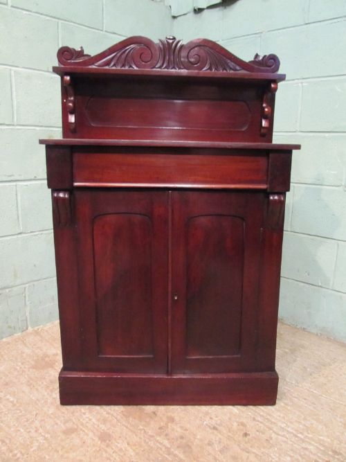 fig 1. ANTIQUE WILLIAM 1V CUBAN MAHOGANY DWARF CHIFFONIER C 1830