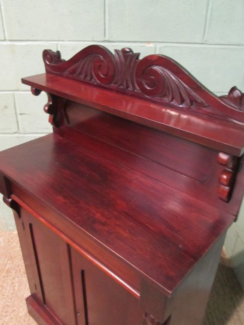 fig 2. ANTIQUE WILLIAM 1V CUBAN MAHOGANY DWARF CHIFFONIER C 1830