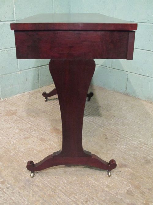 fig 2. ANTIQUE REGENCY MAHOGANY SIDE TABLE C1820