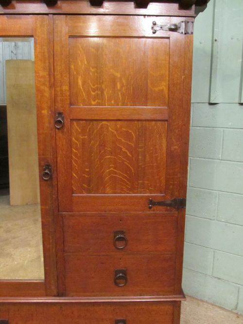 fig 2. ANTIQUE ARTS & CRAFTS OAK DOUBLE WARDROBE COMPACTUM BY BLYTH & SONS C1890