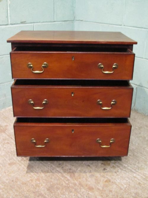 fig 2. ANTIQUE GEORGIAN REGENCY MAHOGANY DWARF CHEST OF DRAWERS C1820